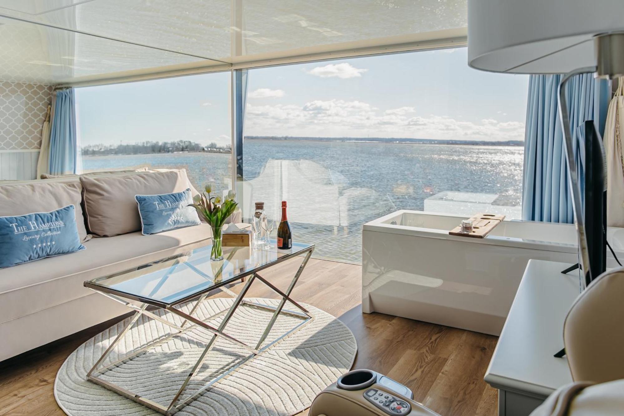 Grand Ht Houseboats - Domki Na Wodzie - Sauna, Jacuzzi, Kominek Mielno  Extérieur photo